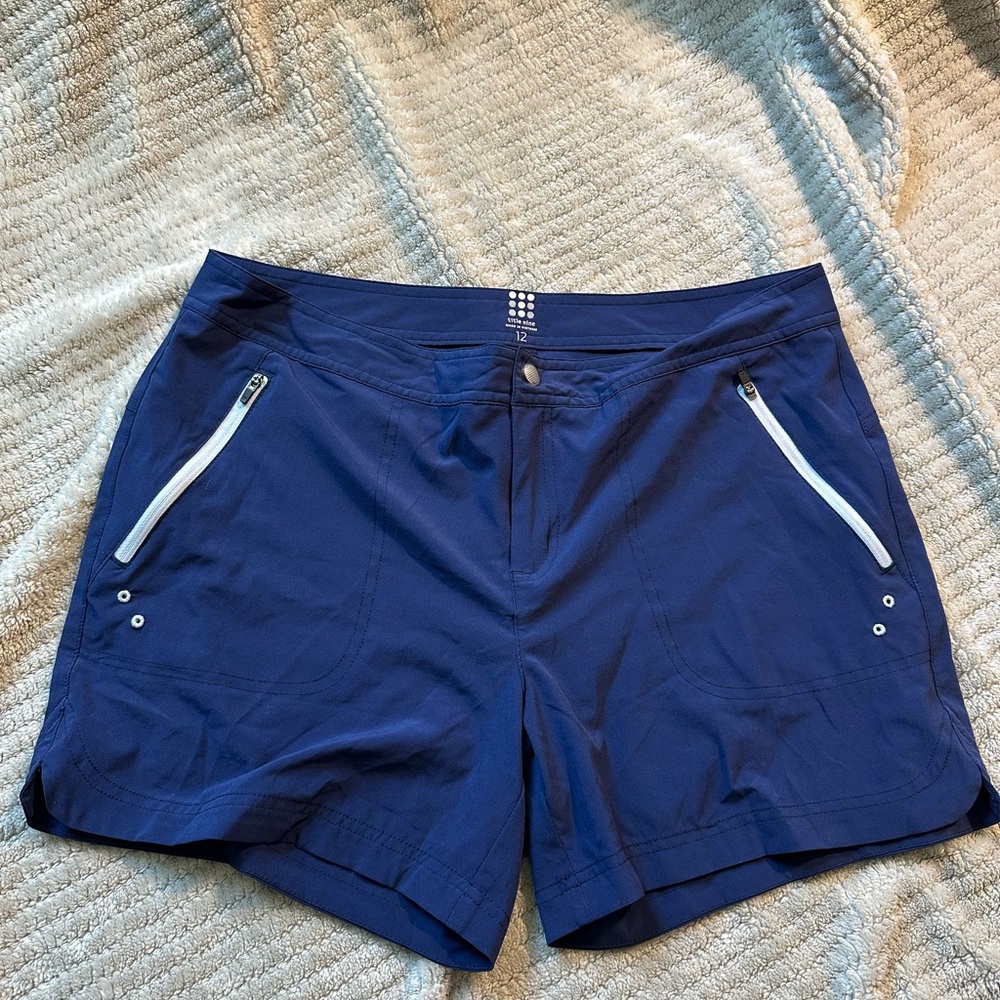 Title Nine Rogue 5” Shorts